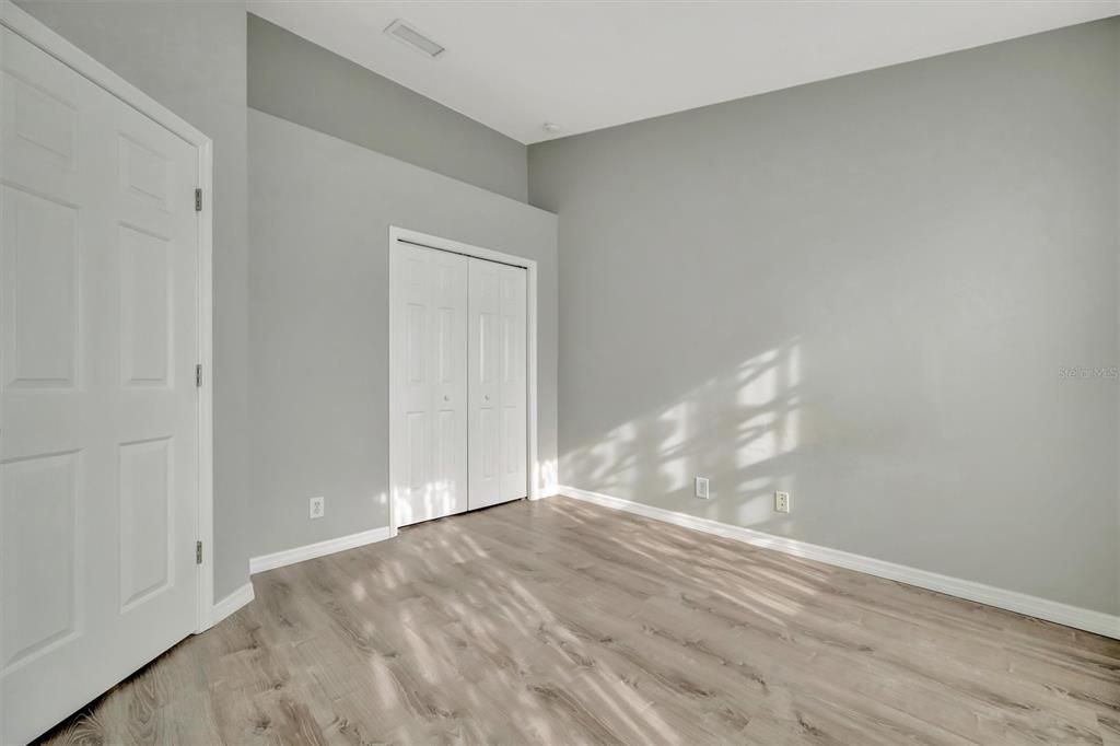 For Sale: $399,000 (3 beds, 2 baths, 1618 Square Feet)