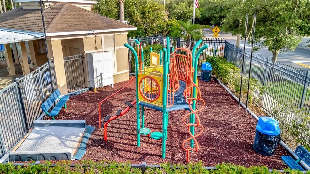 For Sale: $399,000 (3 beds, 2 baths, 1618 Square Feet)