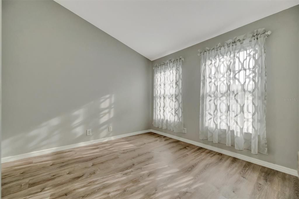 For Sale: $399,000 (3 beds, 2 baths, 1618 Square Feet)