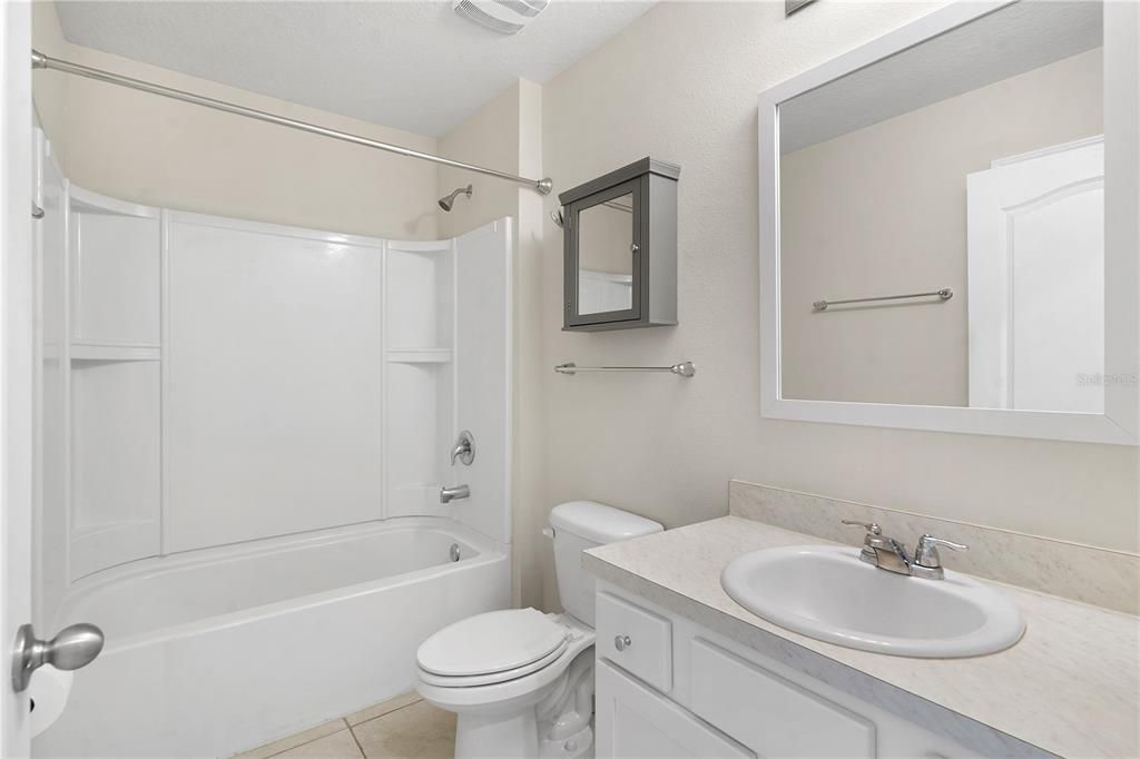 For Sale: $399,900 (4 beds, 3 baths, 2355 Square Feet)