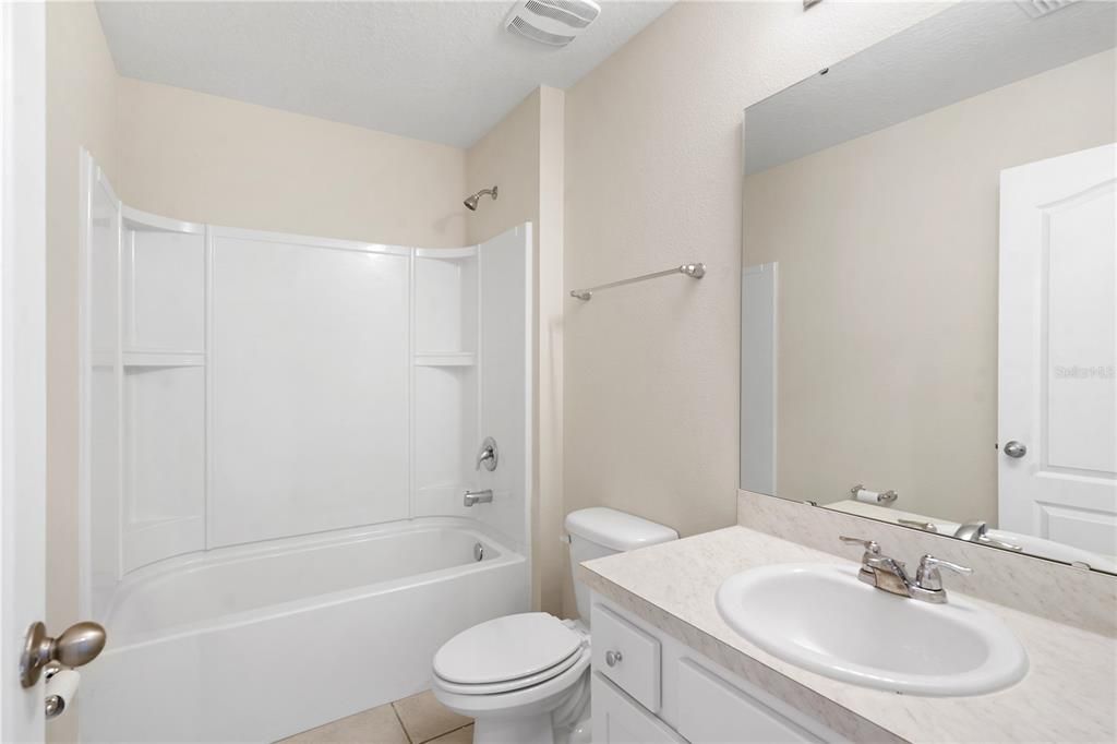 For Sale: $399,900 (4 beds, 3 baths, 2355 Square Feet)