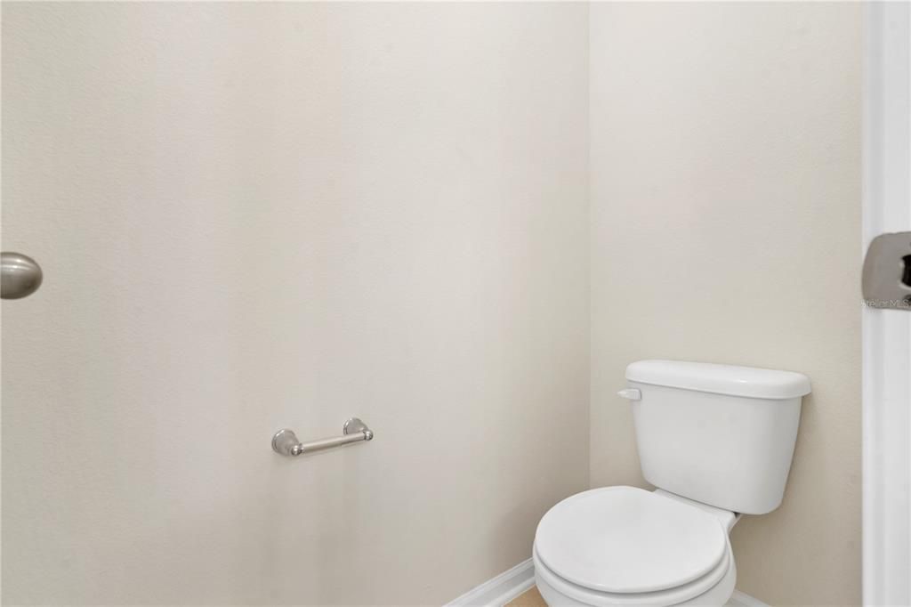 For Sale: $399,900 (4 beds, 3 baths, 2355 Square Feet)