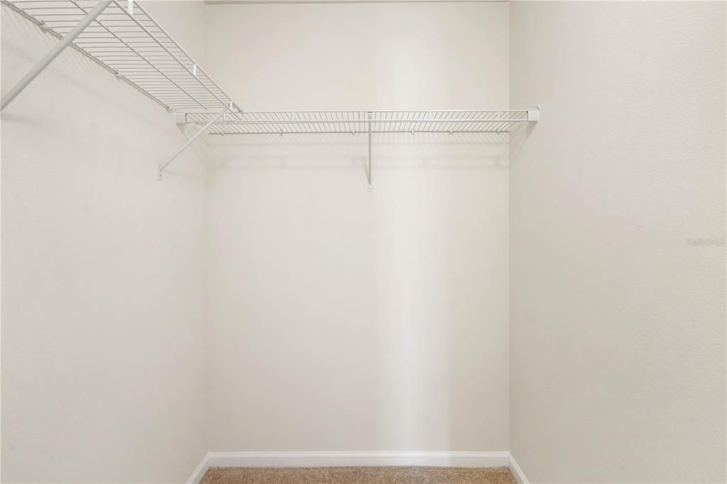 For Sale: $399,900 (4 beds, 3 baths, 2355 Square Feet)