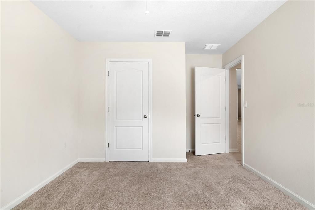 For Sale: $399,900 (4 beds, 3 baths, 2355 Square Feet)