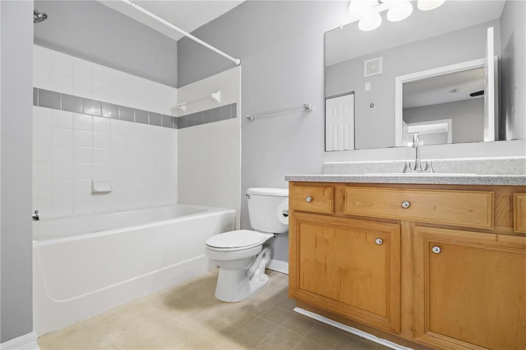 For Rent: $1,700 (2 beds, 2 baths, 1058 Square Feet)