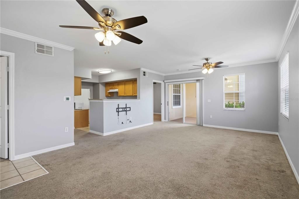 For Rent: $1,700 (2 beds, 2 baths, 1058 Square Feet)