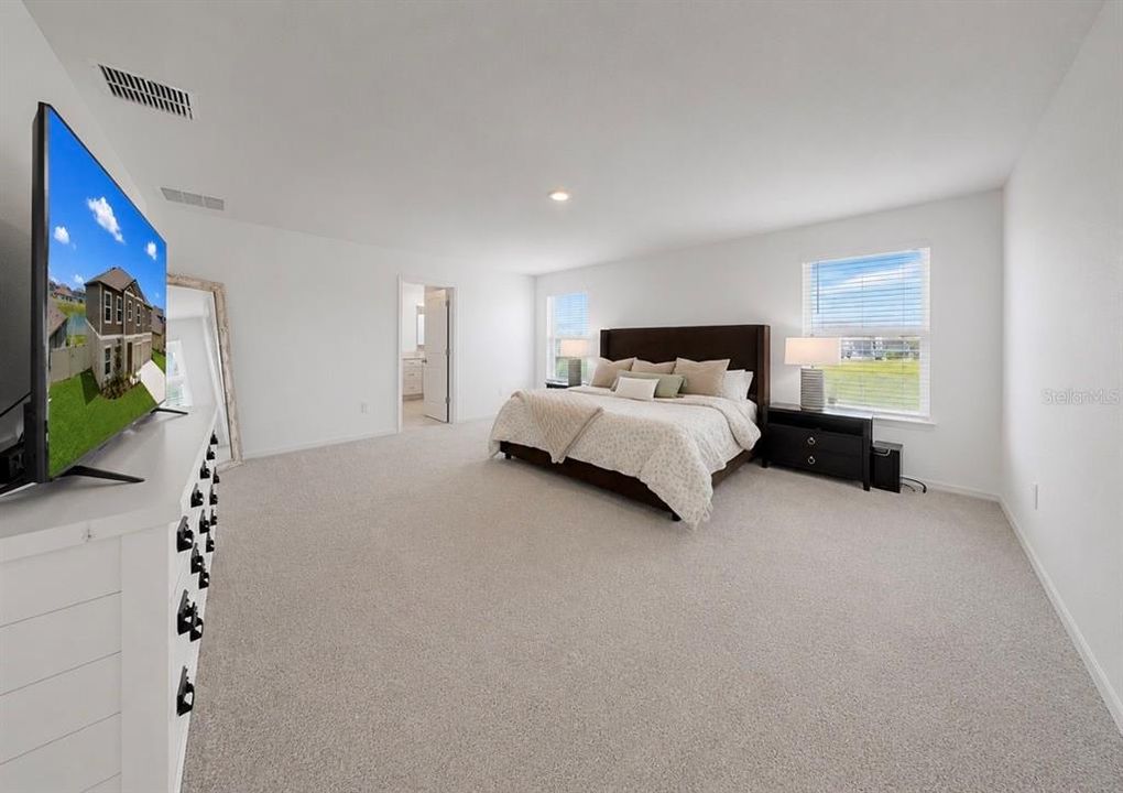 For Sale: $435,000 (5 beds, 4 baths, 3334 Square Feet)