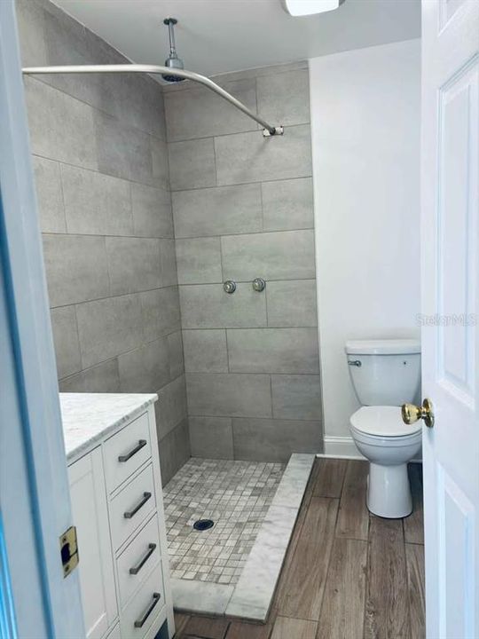 В аренду: $1,850 (2 спален, 2 ванн, 1030 Квадратных фут)