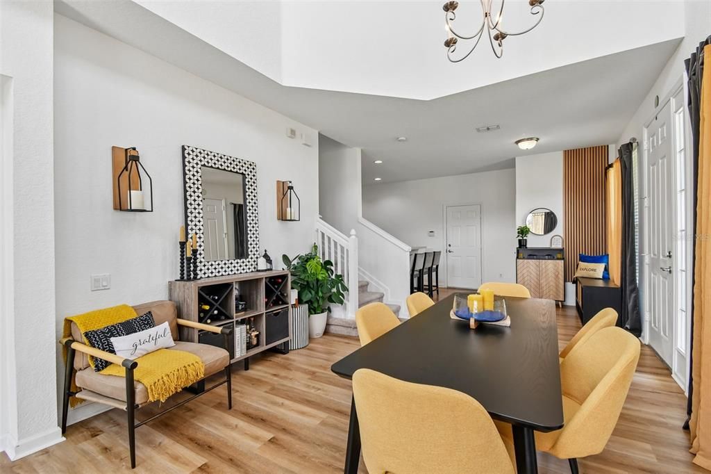En Venta: $350,000 (2 camas, 3 baños, 2074 Pies cuadrados)