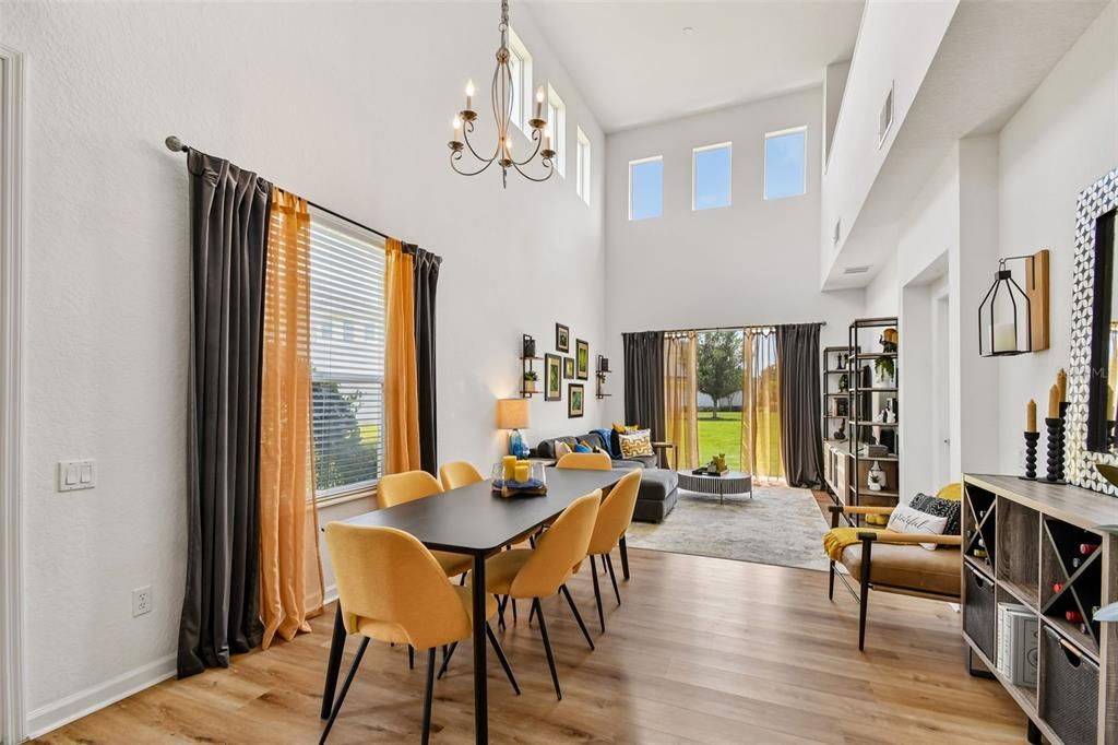 En Venta: $350,000 (2 camas, 3 baños, 2074 Pies cuadrados)