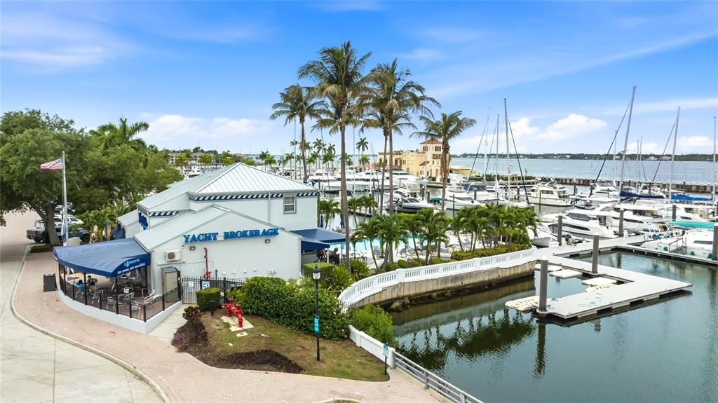 For Sale: $1,795,000 (3 beds, 3 baths, 2028 Square Feet)