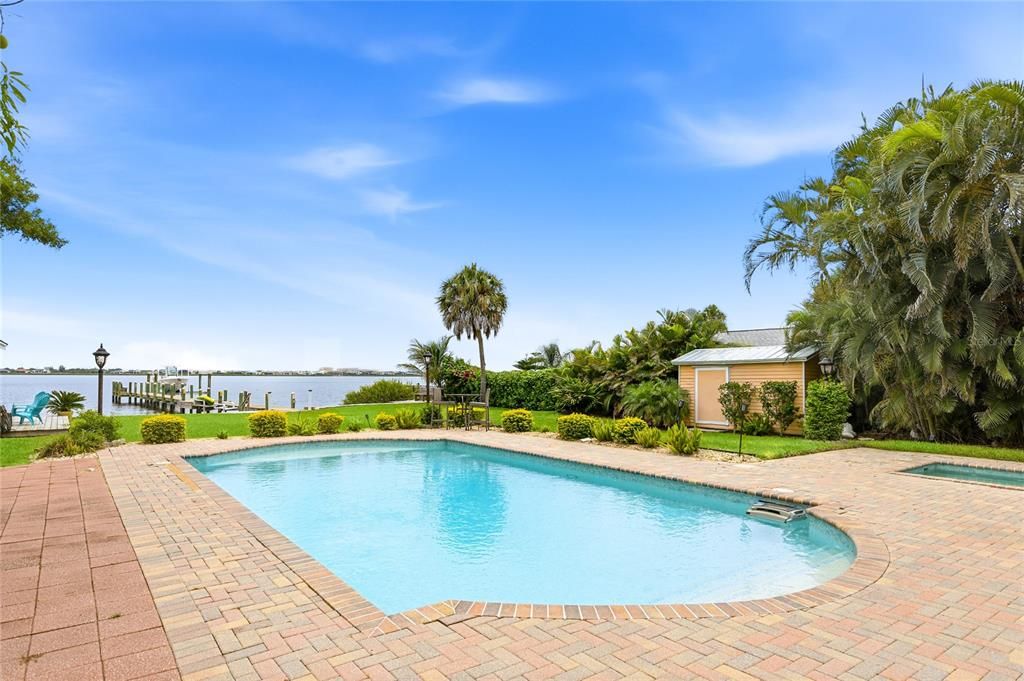 For Sale: $1,795,000 (3 beds, 3 baths, 2028 Square Feet)