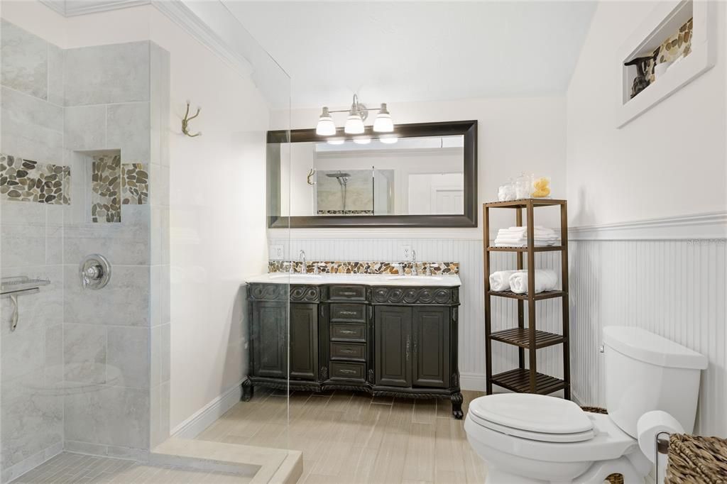 For Sale: $1,795,000 (3 beds, 3 baths, 2028 Square Feet)