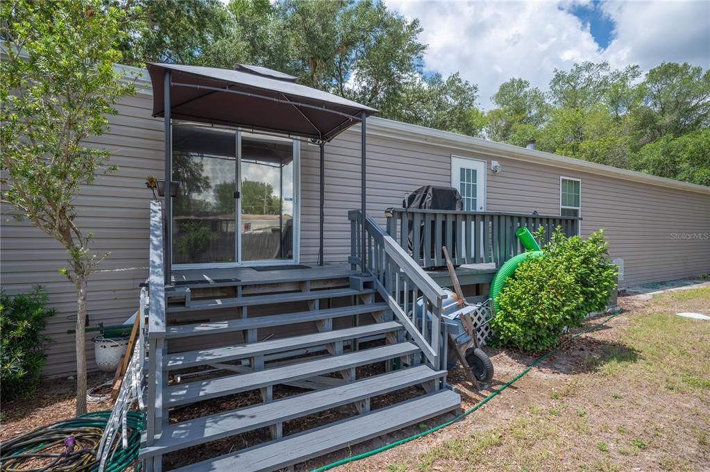 En Venta: $290,000 (4 camas, 2 baños, 2280 Pies cuadrados)