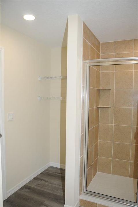 For Sale: $325,000 (3 beds, 2 baths, 1737 Square Feet)