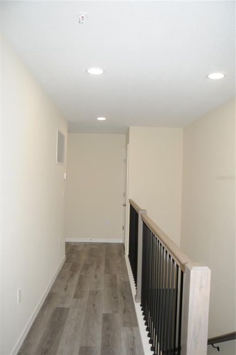 For Sale: $325,000 (3 beds, 2 baths, 1737 Square Feet)
