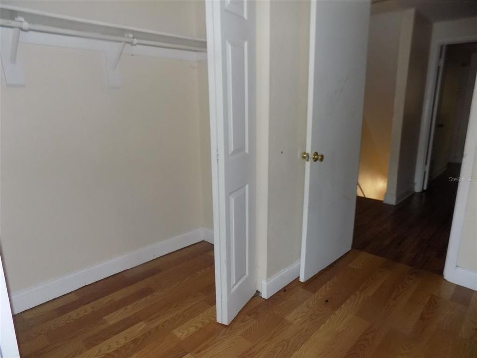 For Sale: $251,900 (6 beds, 0 baths, 1800 Square Feet)