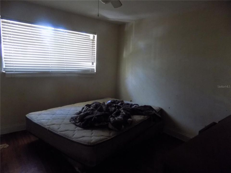 For Sale: $251,900 (6 beds, 0 baths, 1800 Square Feet)