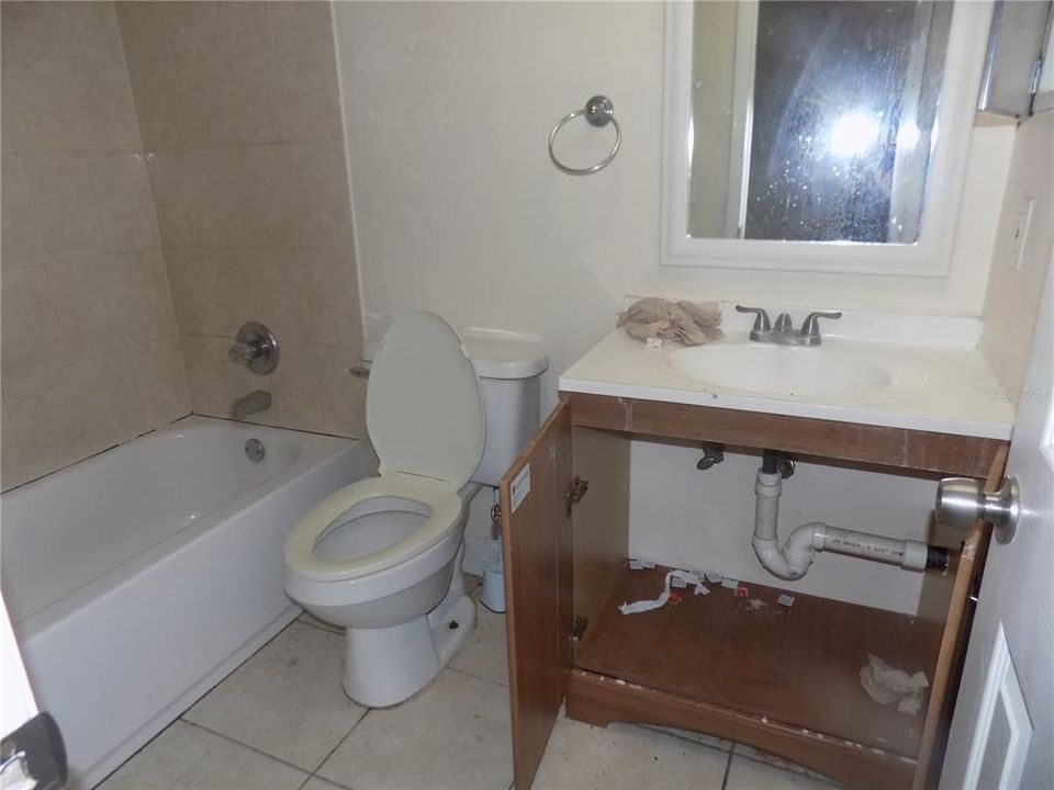 For Sale: $251,900 (6 beds, 0 baths, 1800 Square Feet)