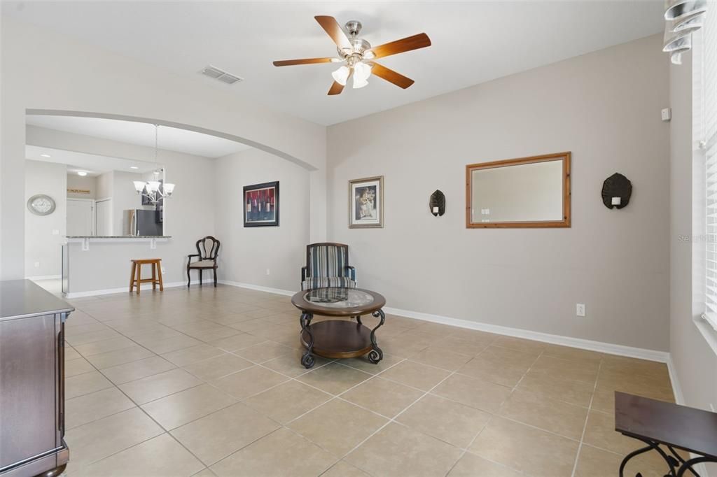 For Sale: $295,000 (3 beds, 2 baths, 1656 Square Feet)