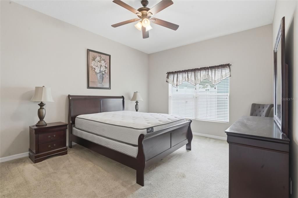 For Sale: $295,000 (3 beds, 2 baths, 1656 Square Feet)