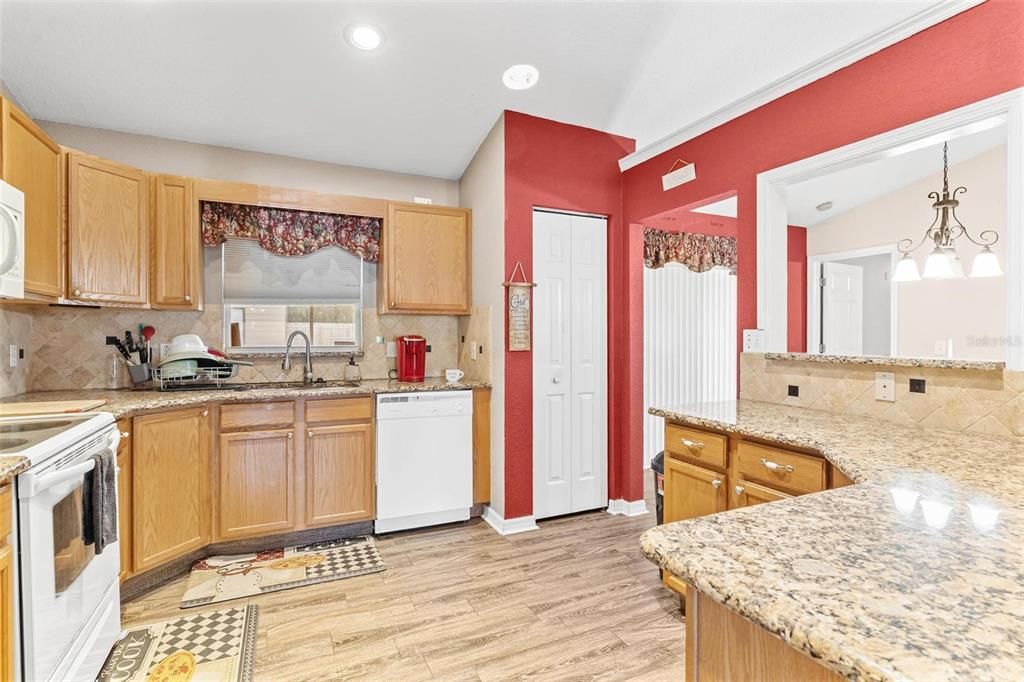 For Sale: $349,000 (3 beds, 2 baths, 1770 Square Feet)