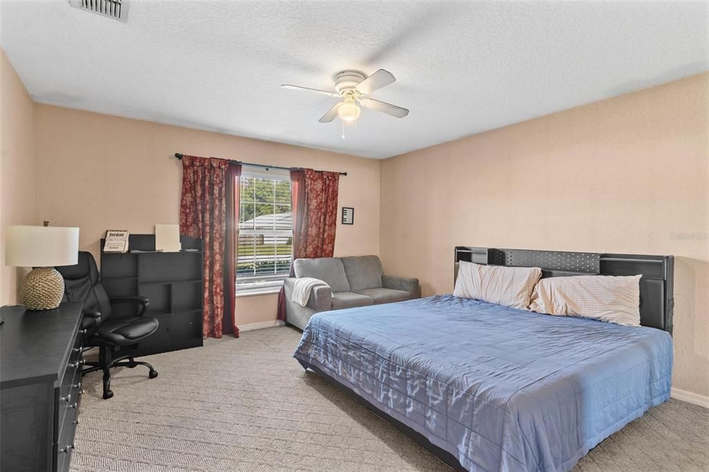 For Sale: $349,000 (3 beds, 2 baths, 1770 Square Feet)