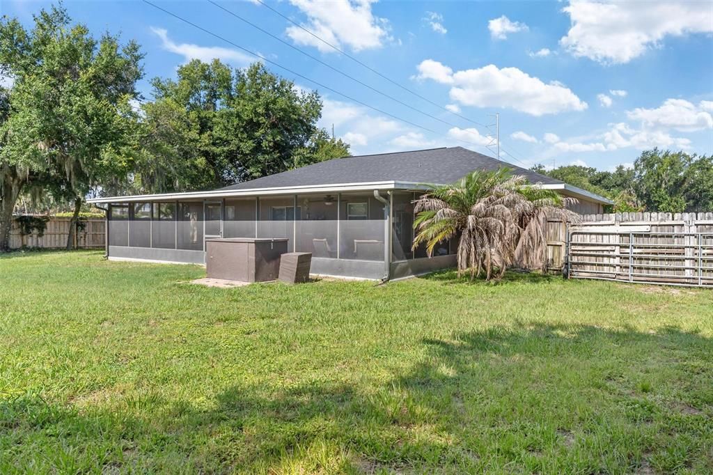 For Sale: $349,000 (3 beds, 2 baths, 1770 Square Feet)