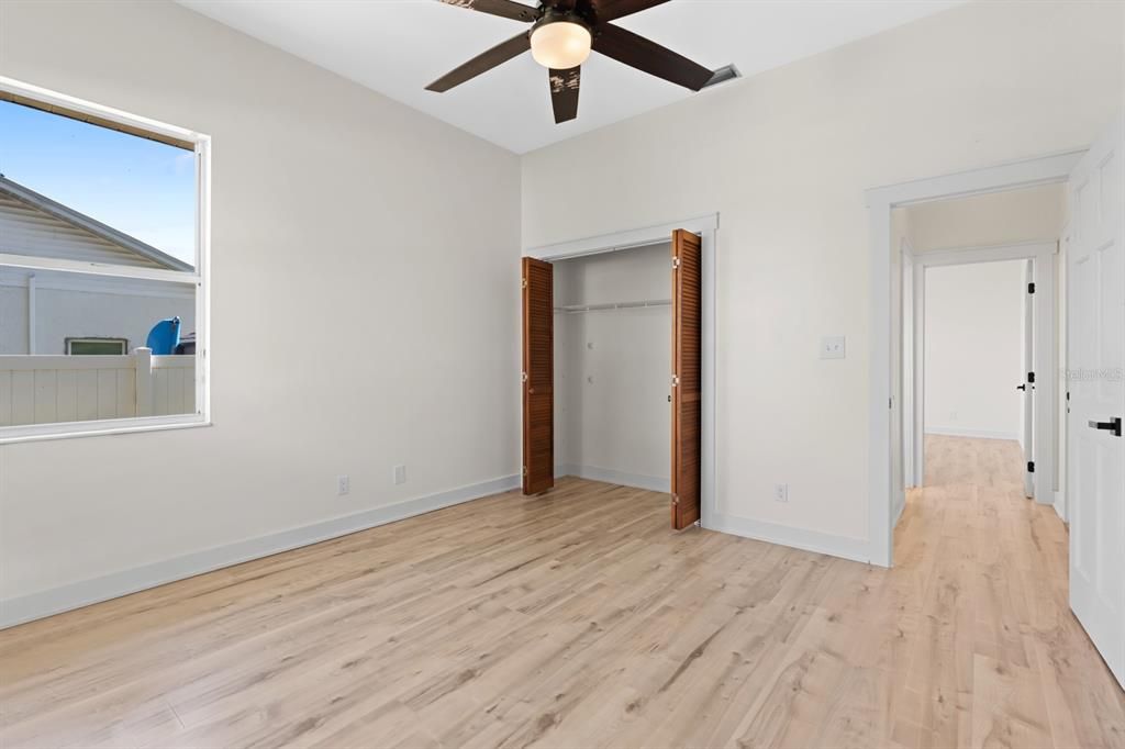 For Sale: $544,900 (5 beds, 3 baths, 2424 Square Feet)