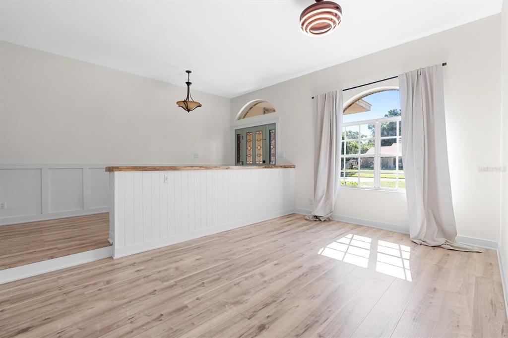For Sale: $544,900 (5 beds, 3 baths, 2424 Square Feet)