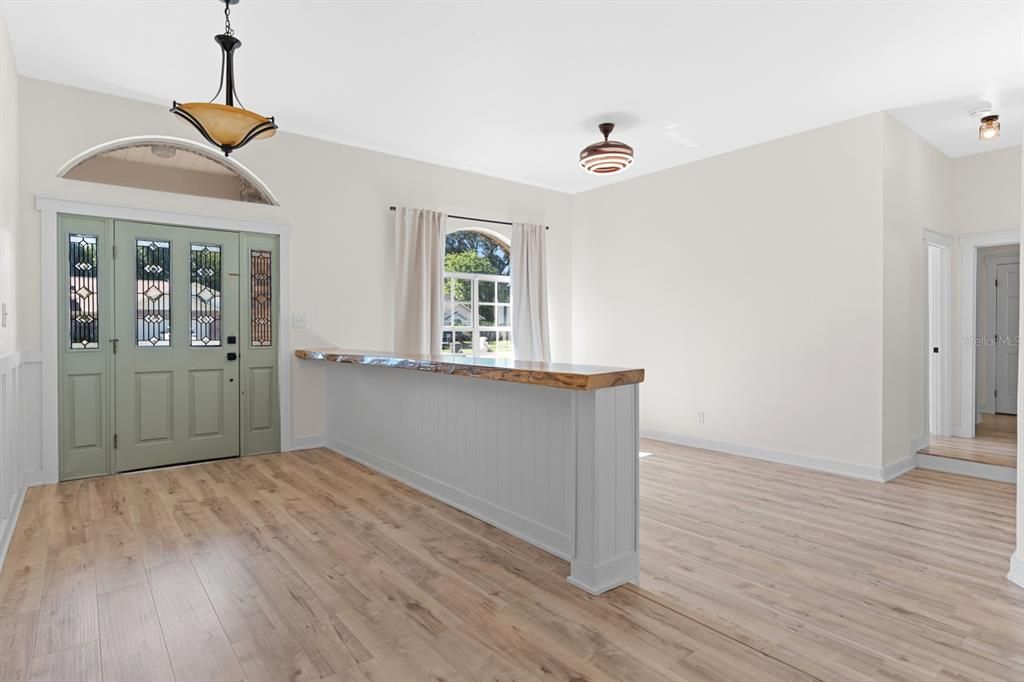 For Sale: $544,900 (5 beds, 3 baths, 2424 Square Feet)