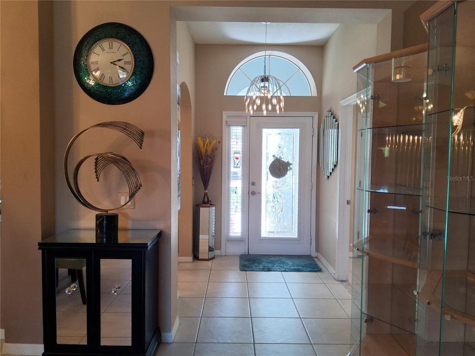 For Sale: $315,000 (3 beds, 2 baths, 1687 Square Feet)