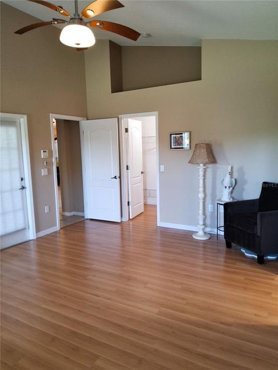 For Sale: $315,000 (3 beds, 2 baths, 1687 Square Feet)