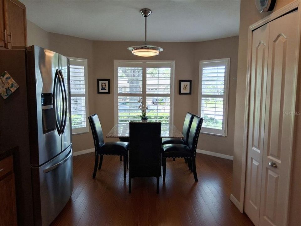 For Sale: $315,000 (3 beds, 2 baths, 1687 Square Feet)