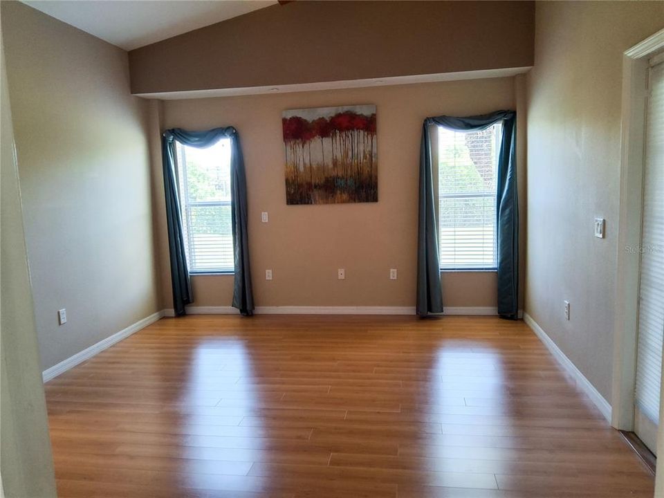 For Sale: $315,000 (3 beds, 2 baths, 1687 Square Feet)