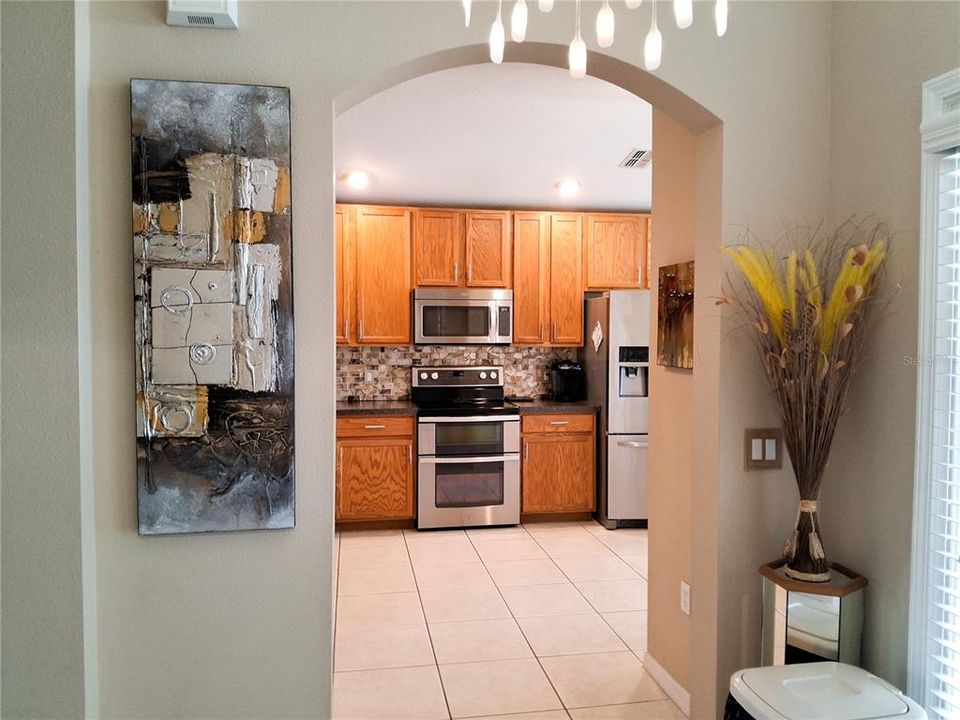 For Sale: $315,000 (3 beds, 2 baths, 1687 Square Feet)