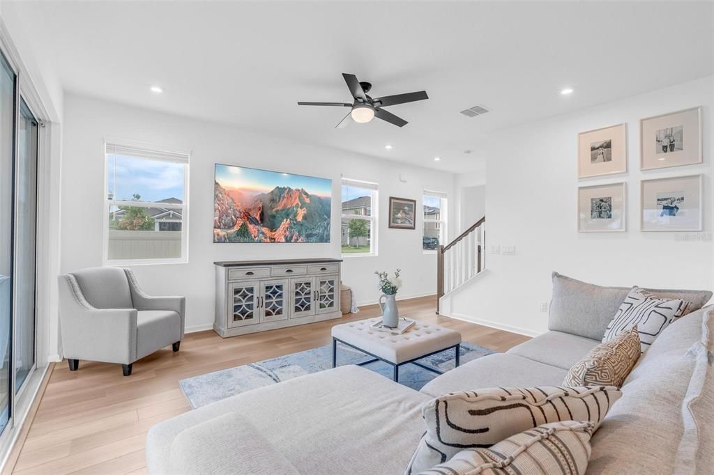 For Sale: $599,900 (3 beds, 2 baths, 2329 Square Feet)