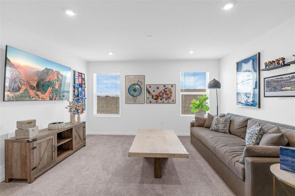 For Sale: $599,900 (3 beds, 2 baths, 2329 Square Feet)