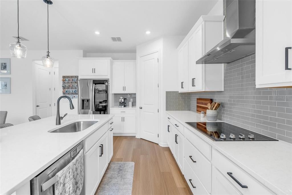 For Sale: $599,900 (3 beds, 2 baths, 2329 Square Feet)