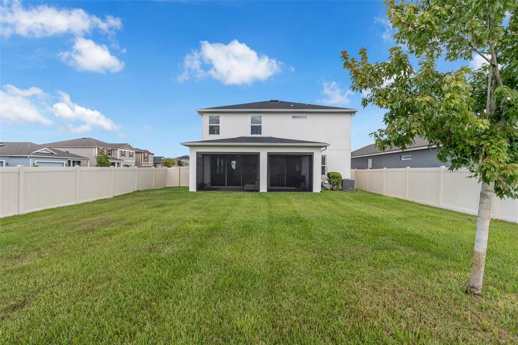 For Sale: $599,900 (3 beds, 2 baths, 2329 Square Feet)