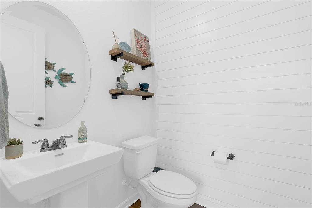 For Sale: $599,900 (3 beds, 2 baths, 2329 Square Feet)