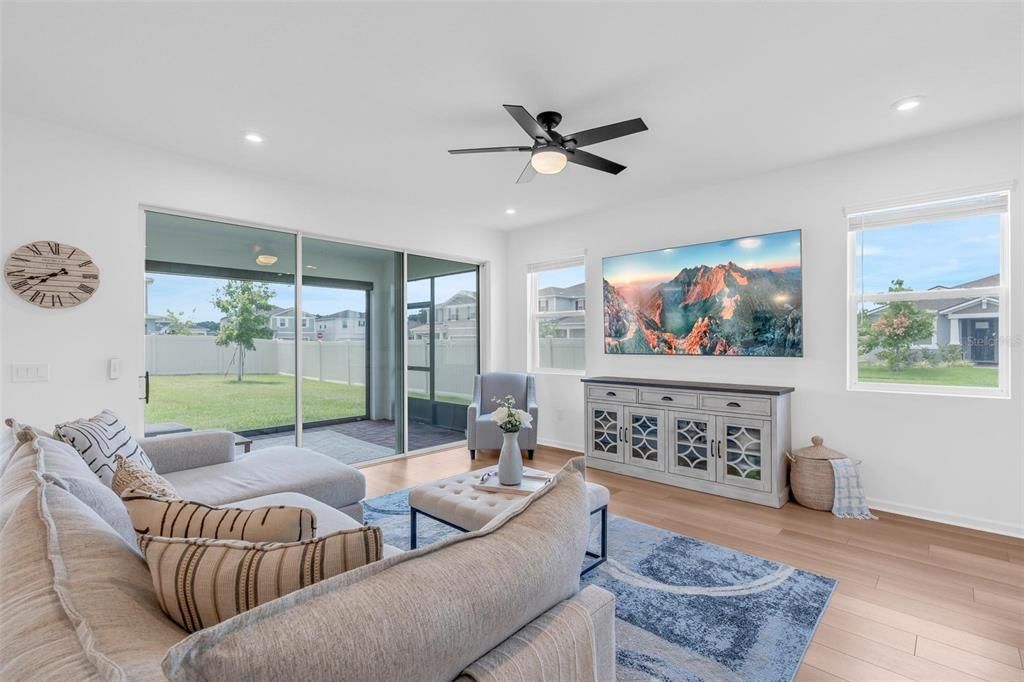 For Sale: $599,900 (3 beds, 2 baths, 2329 Square Feet)
