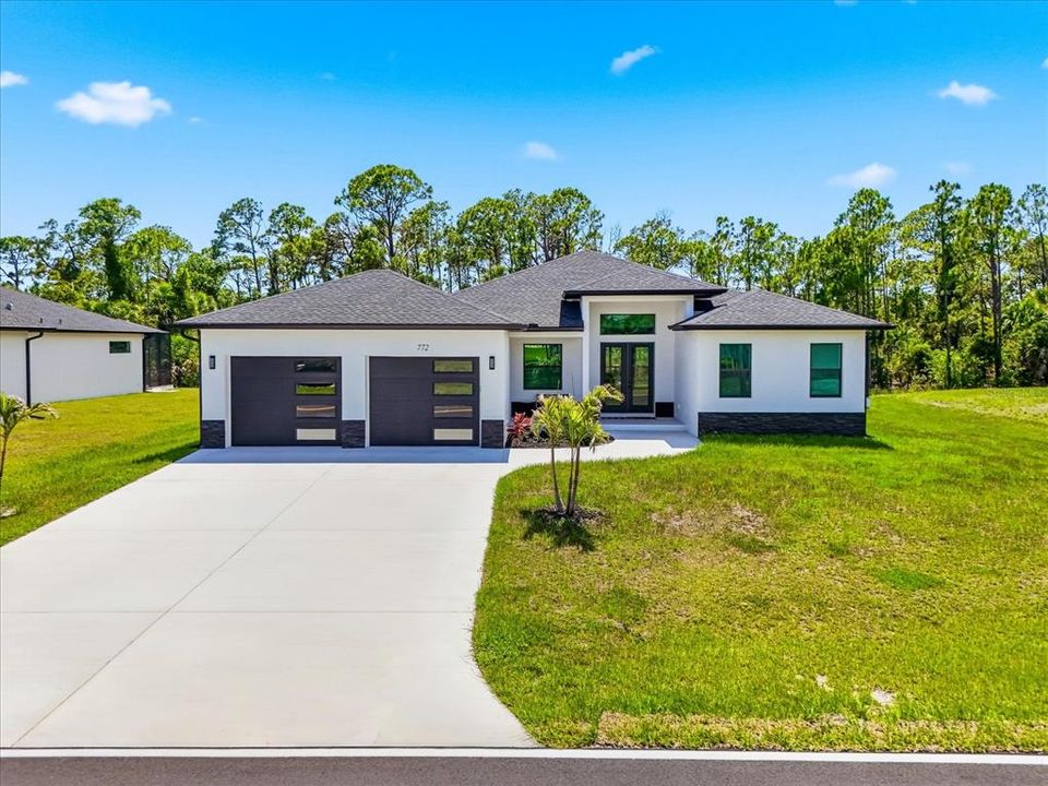 For Sale: $599,999 (4 beds, 3 baths, 2483 Square Feet)