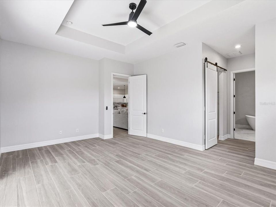 For Sale: $599,999 (4 beds, 3 baths, 2483 Square Feet)