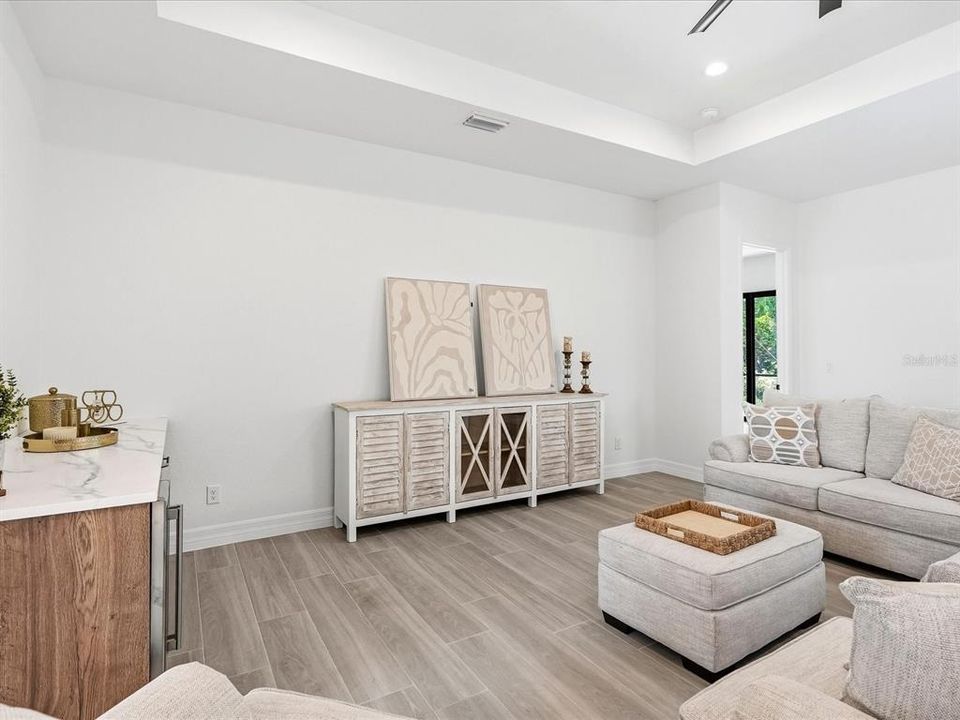 For Sale: $599,999 (4 beds, 3 baths, 2483 Square Feet)