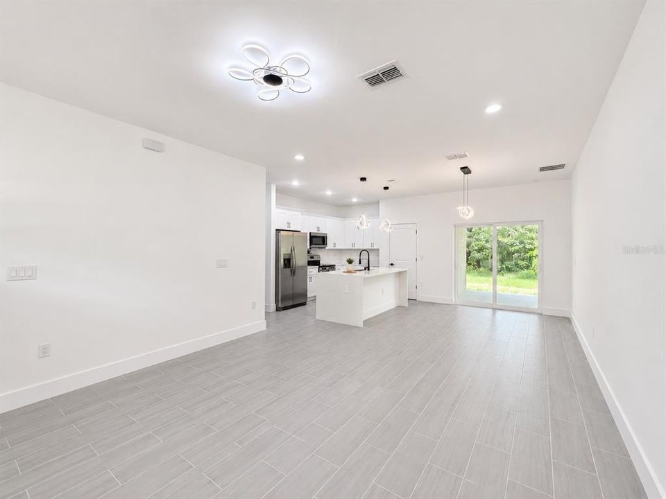 For Sale: $450,000 (4 beds, 2 baths, 2102 Square Feet)