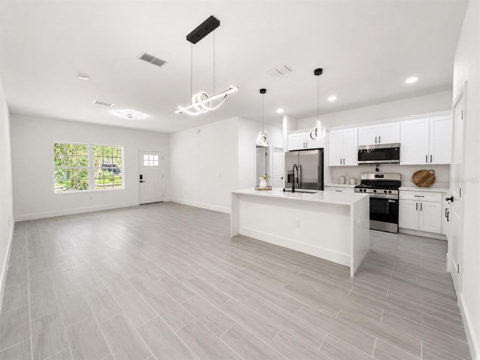 For Sale: $450,000 (4 beds, 2 baths, 2102 Square Feet)