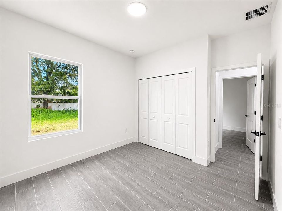 For Sale: $450,000 (4 beds, 2 baths, 2102 Square Feet)