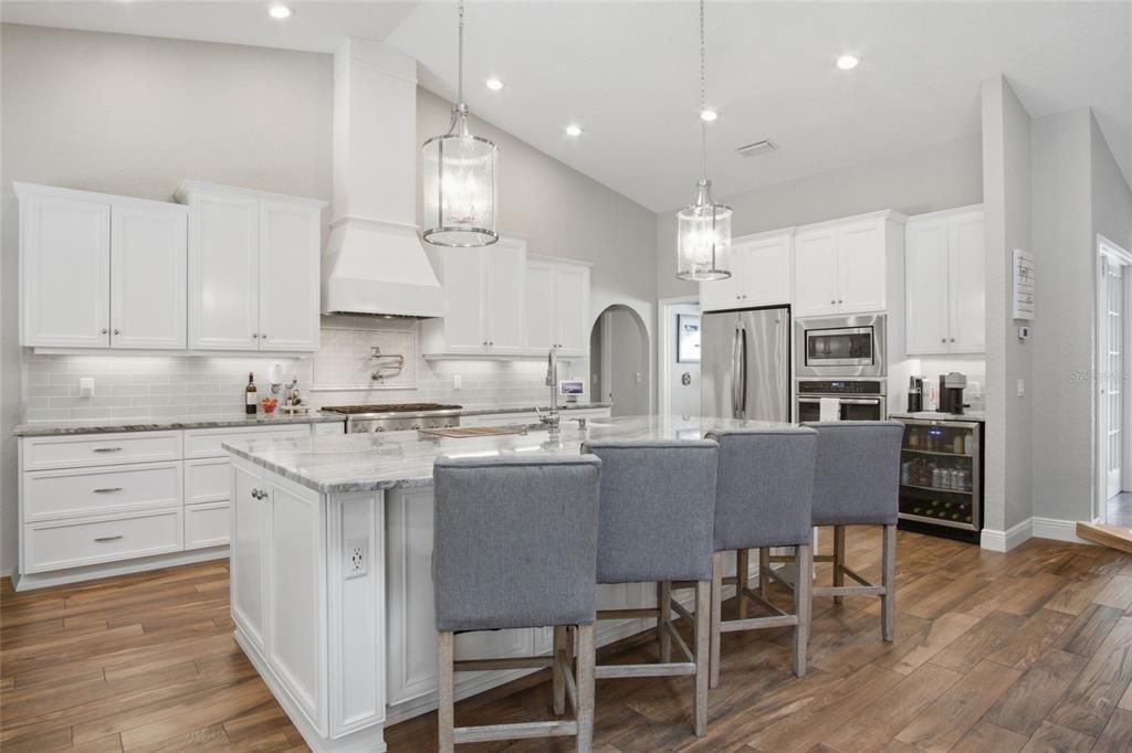 For Sale: $699,000 (4 beds, 3 baths, 2646 Square Feet)