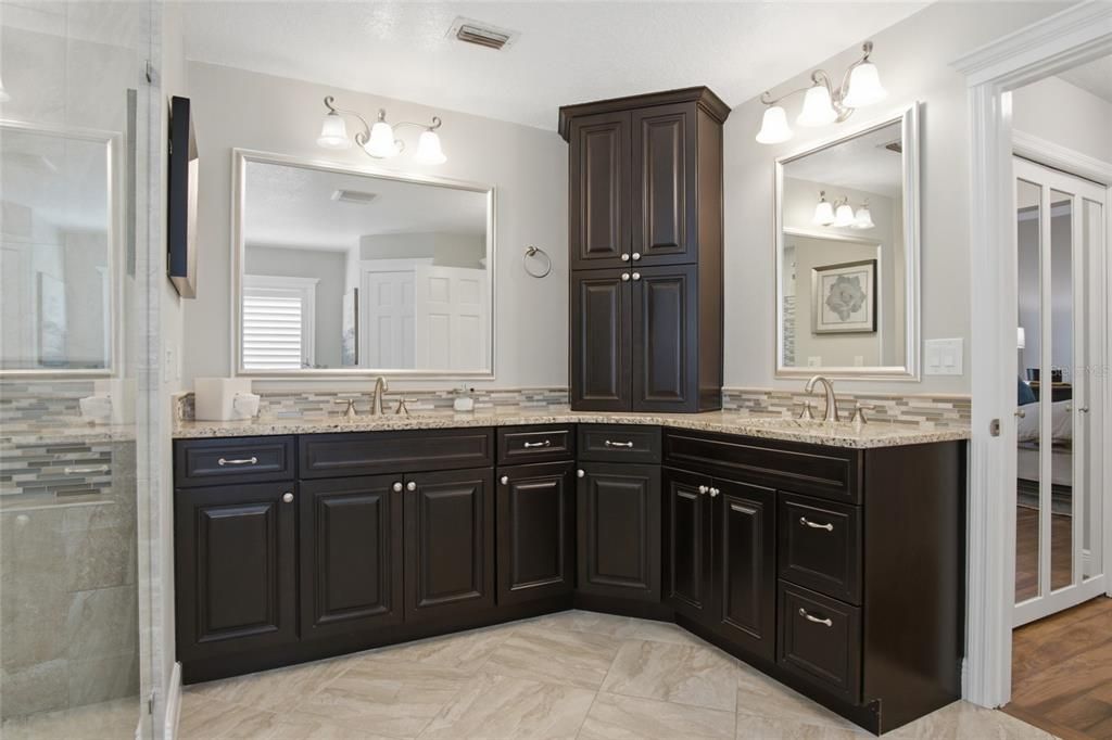 For Sale: $699,000 (4 beds, 3 baths, 2646 Square Feet)